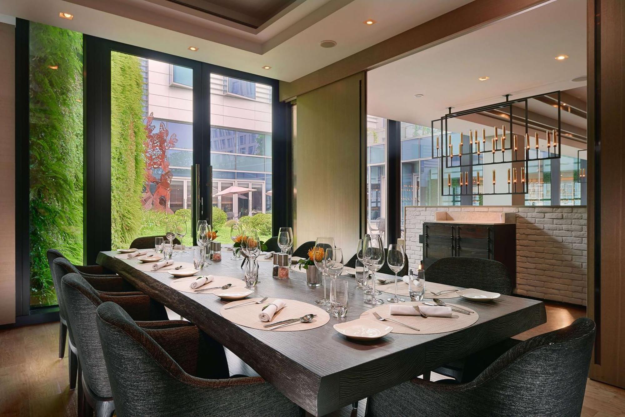 מלון Humble House Taipei, Curio Collection By Hilton מראה חיצוני תמונה The Table