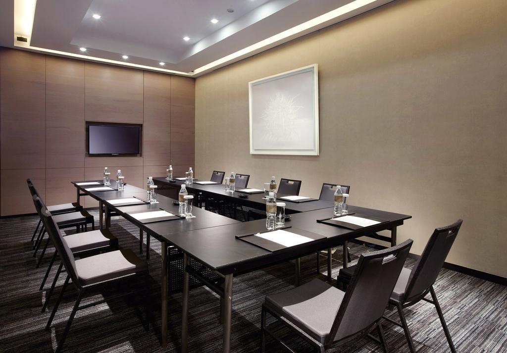 מלון Humble House Taipei, Curio Collection By Hilton מראה חיצוני תמונה Meeting room