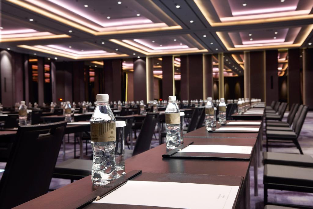 מלון Humble House Taipei, Curio Collection By Hilton מראה חיצוני תמונה Meeting room
